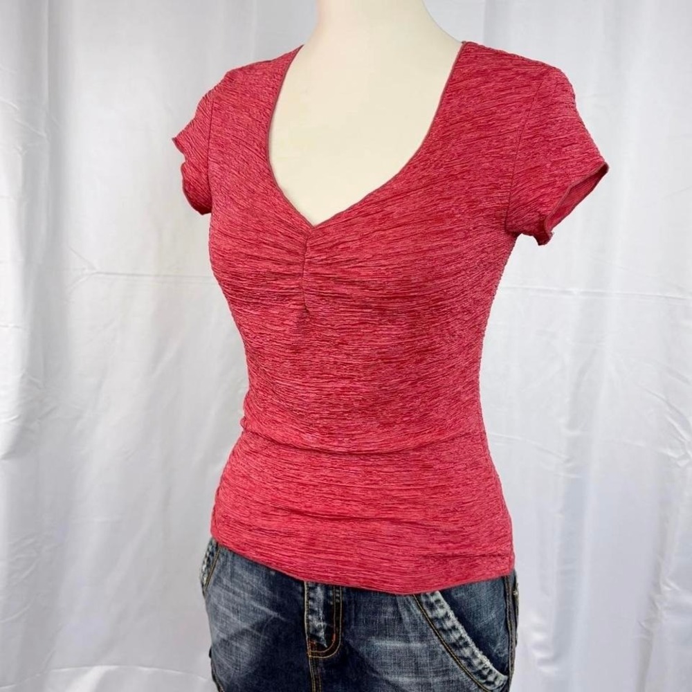 Y2k vintage pink v neck short sleeve top A Byer women's small